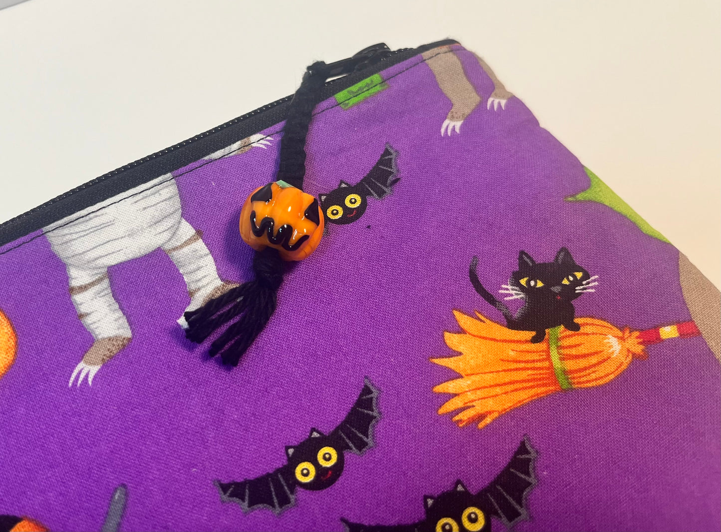 Project Bag for Cross Stitch Halloween w/Sloths with Pocket