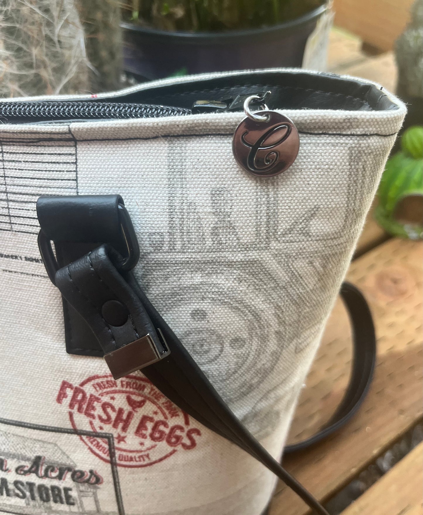 Chicken farm scene Purse/Handbag